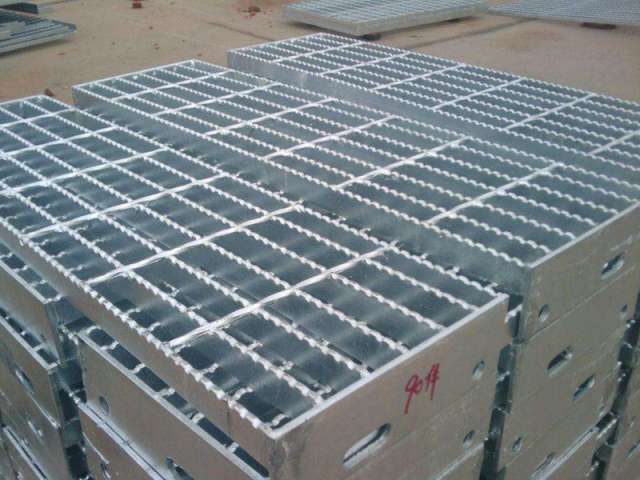 鋼格板現(xiàn)貨--01